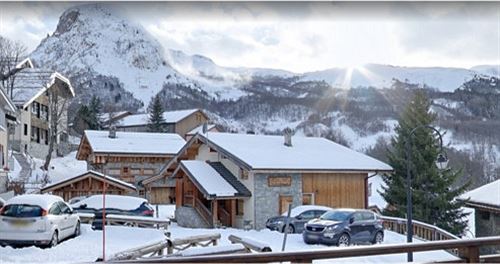 Centre - Saint-Martin-de-Belleville - 5 pièces cabine - CHALET DES ENCOMBRES - photo de la résidence N°03