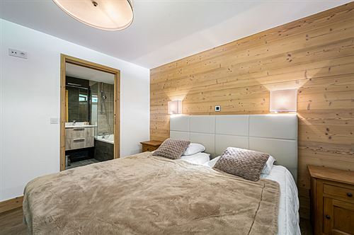 Centre - Saint-Martin-de-Belleville - 5 pièces - TROLLES - photo du bien N°03