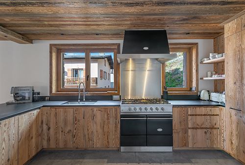 Centre - Saint-Martin-de-Belleville - 9 pièces - CHALET DU COL DE LA LUNE - photo du bien N°06